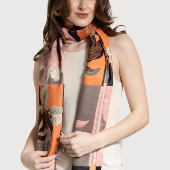 SAACHI Floral Reversible Scarf - Picture 4 of 9